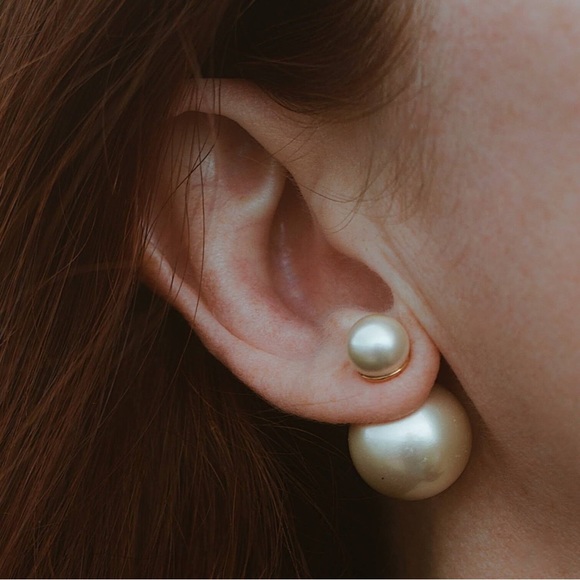 NWT Maison Miru Equilibrium Reversible Pearl Earrings - Picture 2 of 6